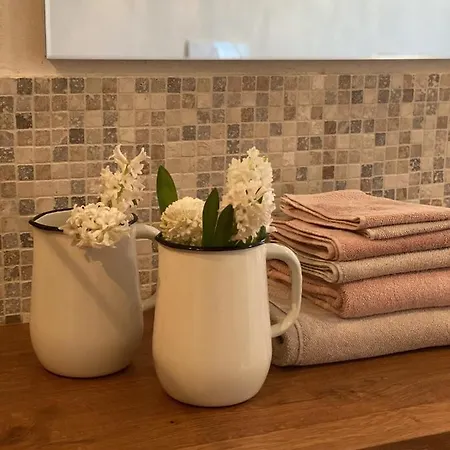 Melloni Street Bed & Breakfast Dolo